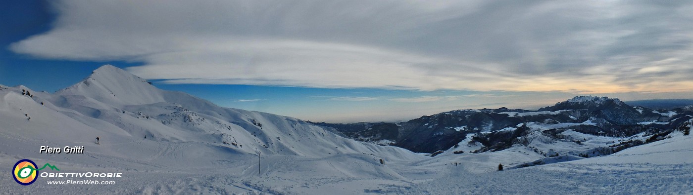 58 Panoramica dal Sodadura al Resegone.jpg